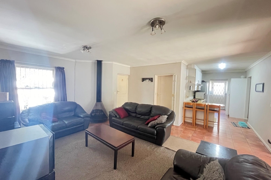 To Let 3 Bedroom Property for Rent in Kaapsig Western Cape